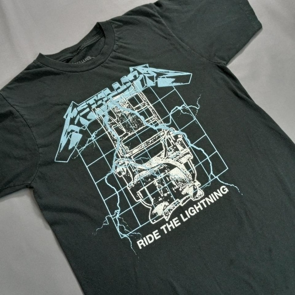 Metallica Ride The Lightning Puff Print 100% Cotton T-Shirt Size S